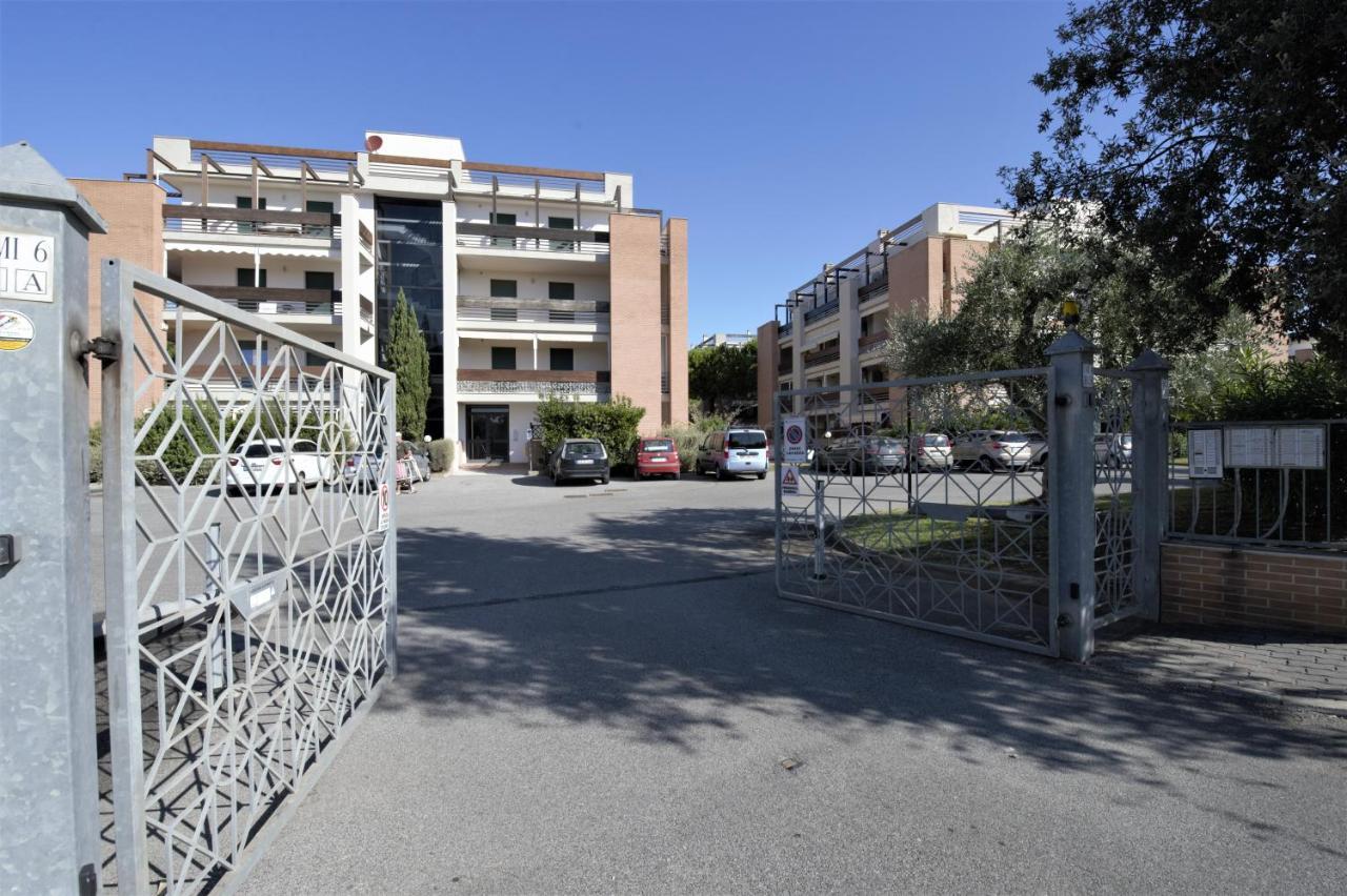 الشقق الفندقية سان فينتْشينسوفي  Le Residenze Di Santa Costanza - Mirto/Corbezzolo المظهر الخارجي الصورة