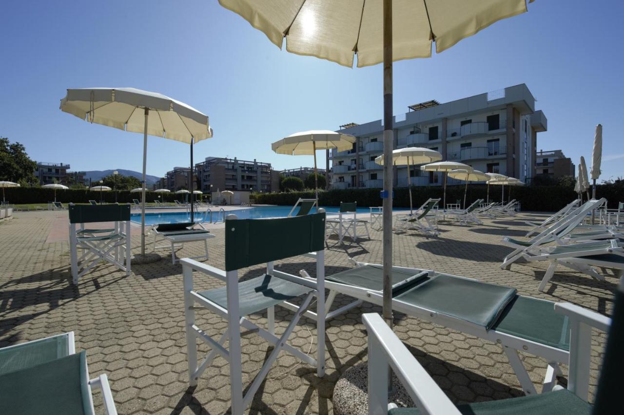 الشقق الفندقية سان فينتْشينسوفي  Le Residenze Di Santa Costanza - Mirto/Corbezzolo المظهر الخارجي الصورة